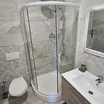 3 * Makarska